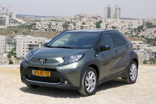 טויוטה אייגו X